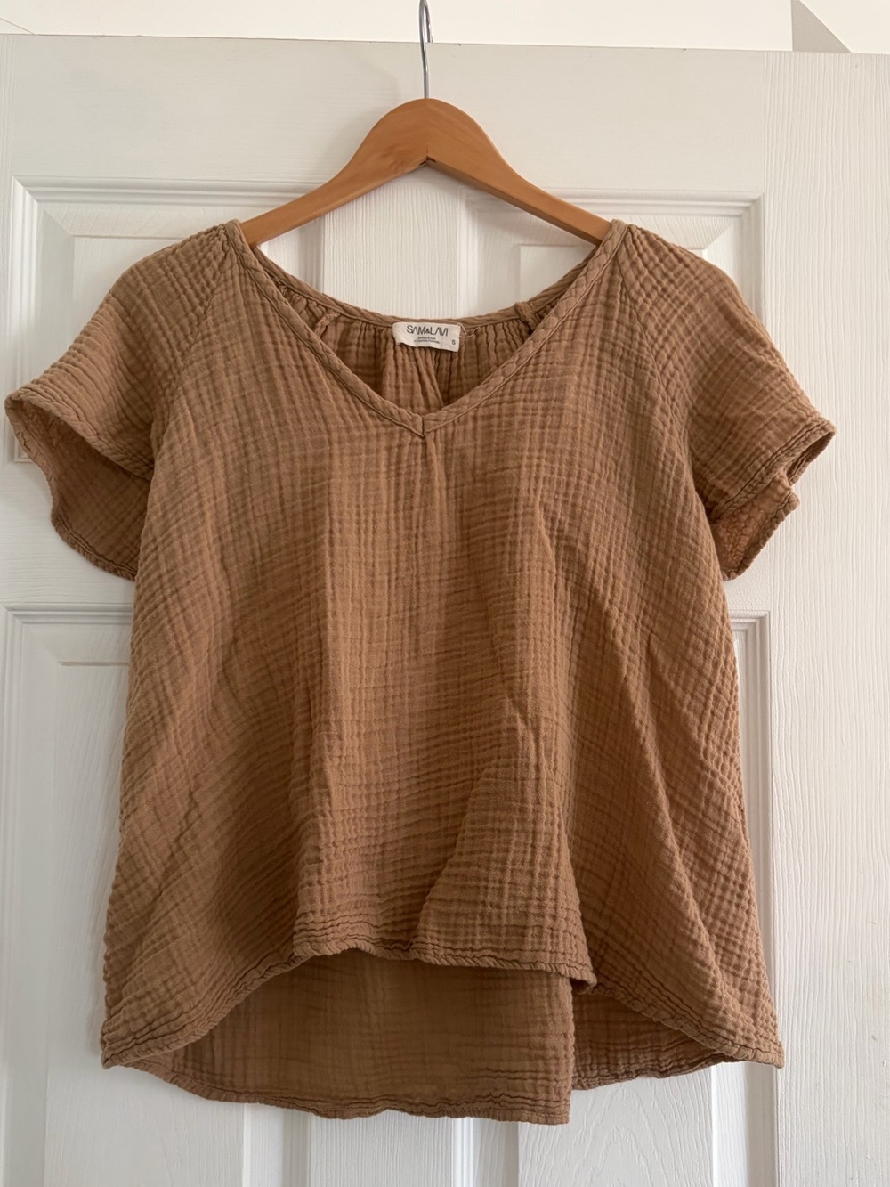 SAM & LAVI Lightweight Gauze V-Neck Top in Camel